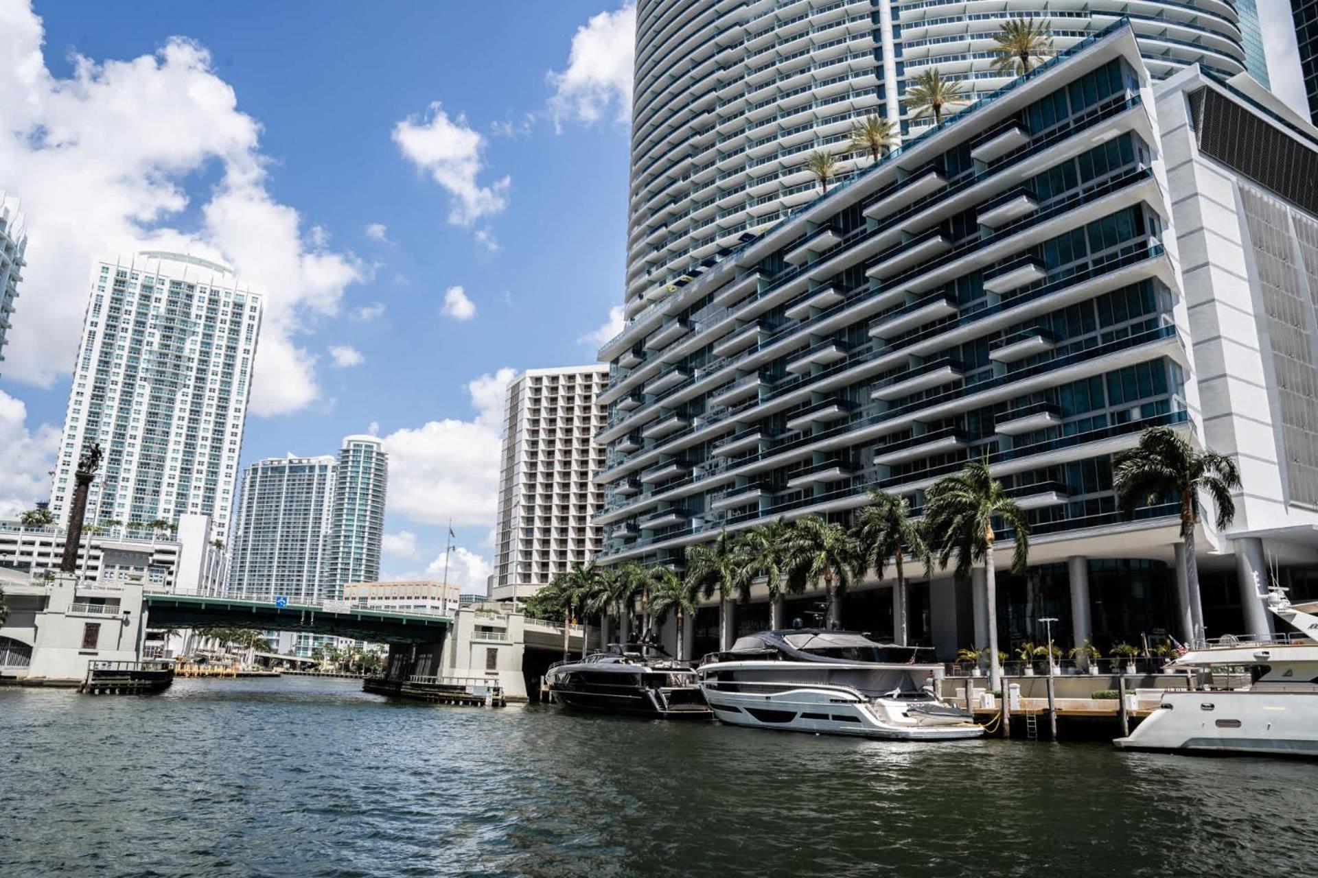 Mvr - Your Sky-high Getaway Appartement