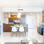 Mvr - Your Sky-High Miami Getaway